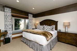Townhome, 4 Bedrooms | 4 bedrooms