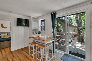 Cabin, 2 Bedrooms | Private kitchen | Fridge, oven, dishwasher, coffee/tea maker