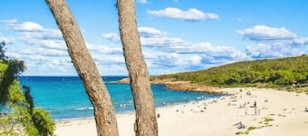 Dunsborough Family Favourite ~ Kangaroo & Fairway Views with A/C