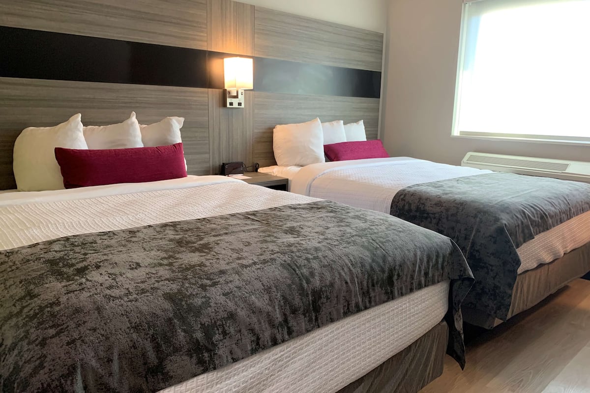Standard Room, 2 Queen Beds, Non Smoking