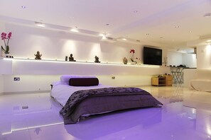 Superior Studio, Ensuite (Iffley Flat 1) | Room amenity - Holiday Lets London 1 (London)