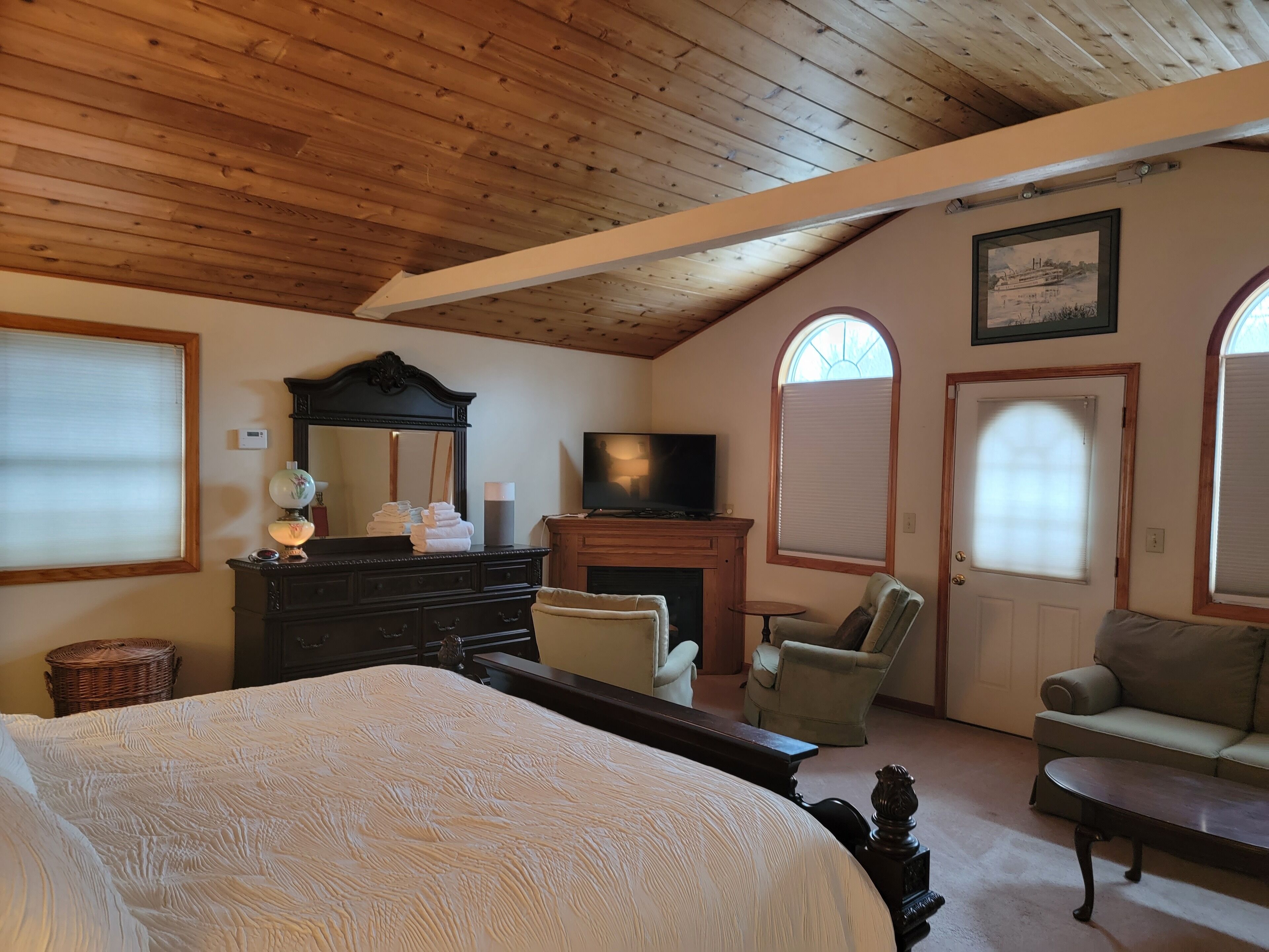 6 habitaciones, tabla de planchar con plancha y wifi gratis 