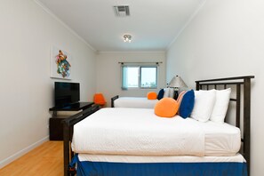 7 bedrooms, laptop workspace, iron/ironing board - Salinja Cerca 27-e (Noord)