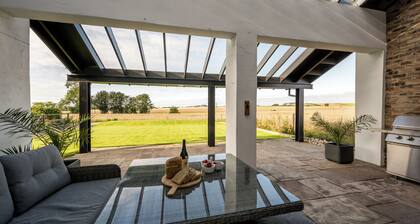 Relax in style admiring beautiful countryside in the Birthplace of Scotland