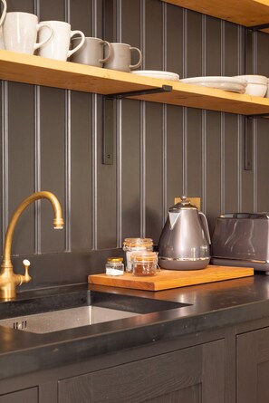 Fridge, microwave, oven, dishwasher