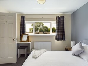 House | 3 bedrooms, iron/ironing board, free WiFi, bed sheets - Tranquil Telford Retreat - 3 Bedroom House (Telford)