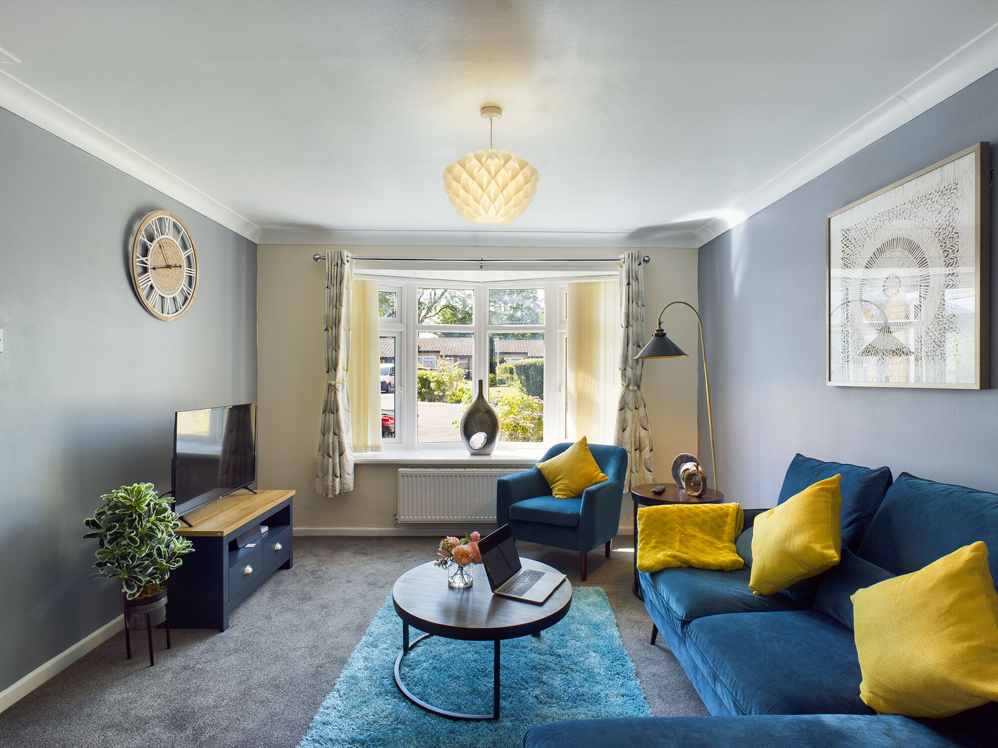 House | Living room | Flat-screen TV