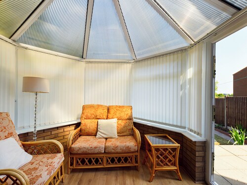 Tranquil Telford Retreat - 3 Bedroom House