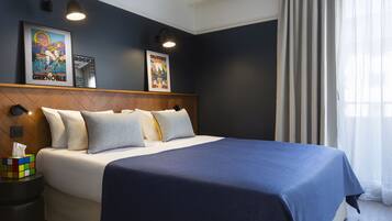 In-room safe, desk, soundproofing, free WiFi
