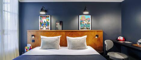 Pengeskab på værelset, skrivebord, lydisolering, gratis Wi-Fi