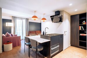 Habitación Deluxe doble | Caja fuerte, escritorio, sistema de insonorización y wifi gratis
