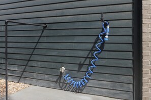 Property grounds - Local @ B - Urban Art Townhouse (Bentonville)