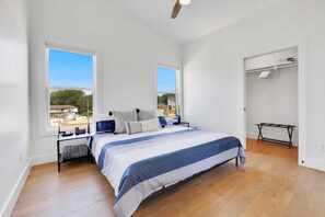 3 Schlafzimmer, Schreibtisch, Bügeleisen/Bügelbrett, WLAN