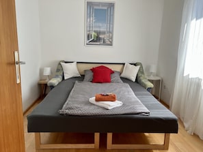 3 bedrooms, free WiFi, bed sheets