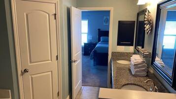 4 bedrooms, iron/ironing board, travel cot, WiFi