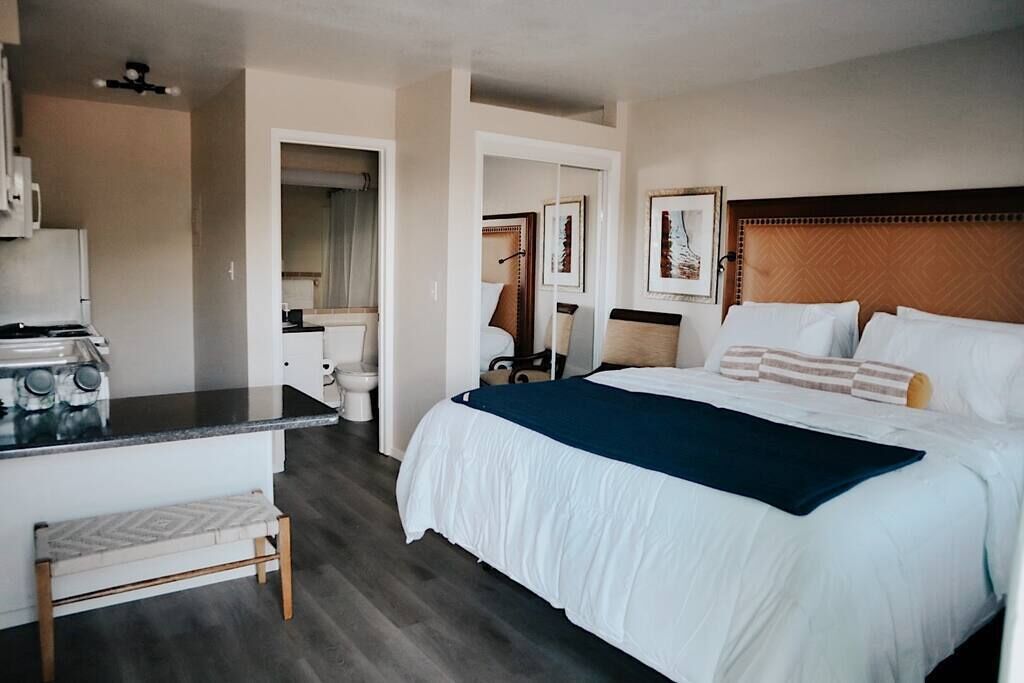 136 Spacious & Cozy Studio in Mesa - 1 King