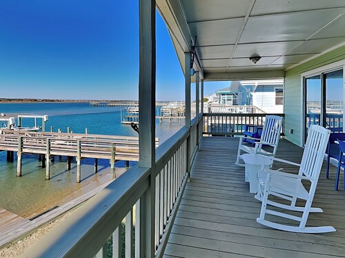 Seahorse Sound | Soundfront + Dock, Gorgeous Views