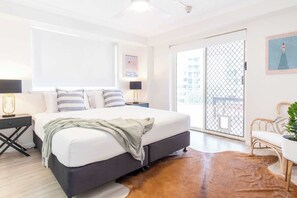 3 bedrooms, desk, iron/ironing board, travel cot