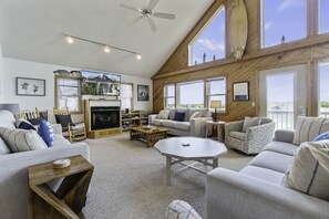 Televisión, videojuegos y libros 