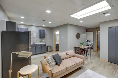 Modern Yankton Apartment Near Riverside Park!