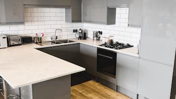 Fridge, microwave, oven, dishwasher