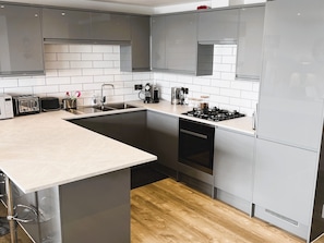 Fridge, microwave, oven, dishwasher