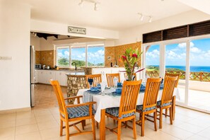 Dining - Hilltop 1-bed Villa with great views out to sea - Villa Cadasse (Cap Estate)
