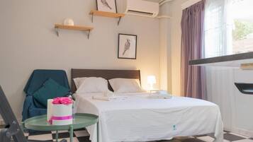 1 bedroom, free WiFi, bed sheets