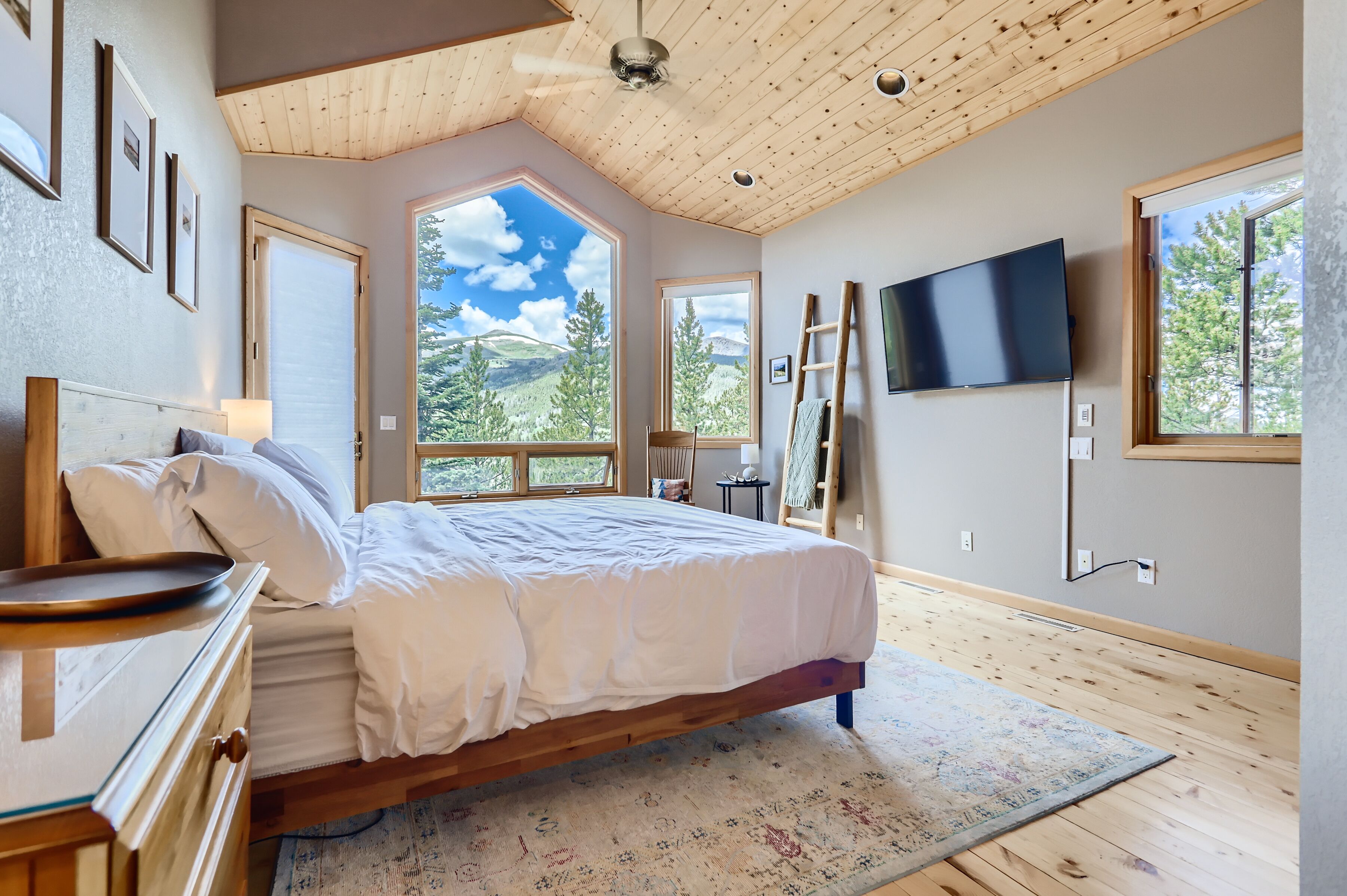 獨棟房屋, 多張床, 壁爐, 山景 (Sugar Snow Sanctuary) | 3 間臥室、獨特裝潢、布置獨特、書桌