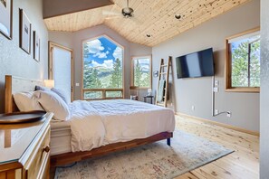 3 habitaciones, decoración personalizada y muebles diferentes