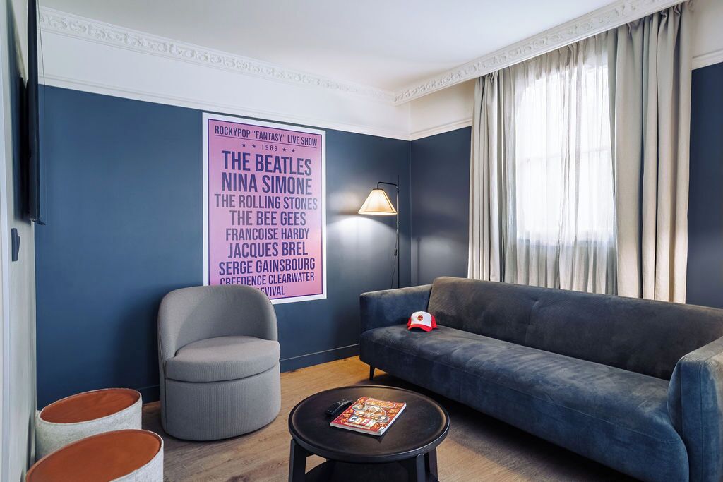 Coffres-forts dans les chambres, bureau, rideaux occultants