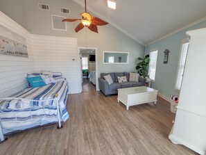 2 chambres, fer et planche à repasser, Wi-Fi, draps fournis