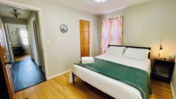 2 sovrum, skrivbord, strykjÀrn/strykbrÀda och gratis wi-fi