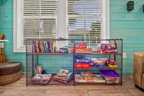 Game room - Enjoy Poolside Perks in This Charming Home, Just Minutes from Town (Port Aransas)