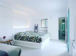 4 bedrooms, in-room safe, iron/ironing board, travel crib