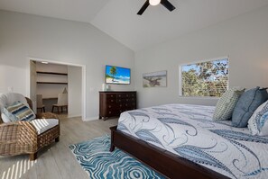 4 bedrooms, iron/ironing board, free WiFi, bed sheets - Island Pineapple: 5 min to Beach, Screened Pool, Waterfalls, Game Room by Anna Maria Life (Holmes Beach)