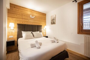 3 bedrooms, WiFi, bed sheets