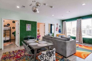 Dining - New Year's Eve Big Bash 4K sports, chef's kitchen, near Broadway (Nashville)