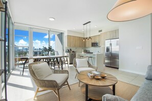 55-inch Smart TV with digital channels, TV - Nomada Residences (Miami)