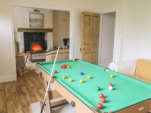 4 habitaciones, decoración personalizada y muebles diferentes 
