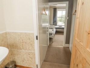 Shower - Coars Farm (Skipton)