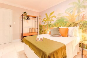 1 bedroom, iron/ironing board, internet, bed sheets