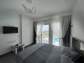 1 bedroom, iron/ironing board, bed sheets