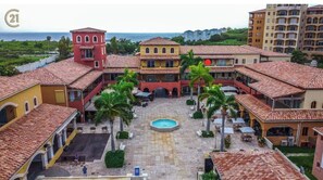 Exterior - Porto Cupecoy- 3 Bedroom- Luxury Marina Penthouse (Sint Maarten)