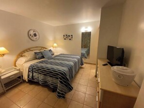 1 bedroom, WiFi - La Terrasse, Beautiful 1 bedroom Condo (Sint Maarten)