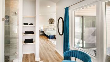 3 quartos, ferros/tábuas de passar roupa, Wi-Fi, roupa de cama