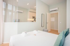 1 Schlafzimmer, Schreibtisch, WLAN, Bettwäsche