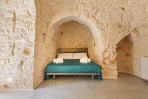 2 bedrooms, Internet, bed sheets