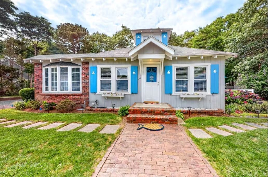 Stunning Home - Modern - Flip Flop Paradise!  (900 Ft from Beach & Dog Friendly)