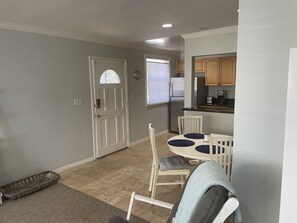 Dining - Fresh Ocean Breeze! (San Diego)